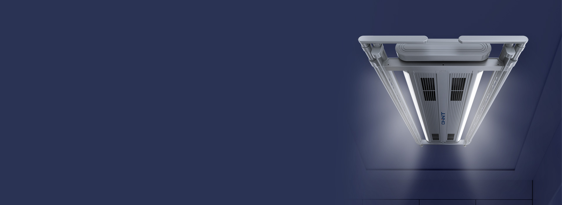 雙條線型LED燈，照亮整個(gè)陽(yáng)臺(tái)
 陽(yáng)臺(tái)無(wú)...