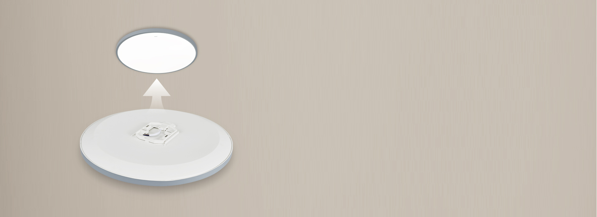 底座加寬加大，安裝更簡單
 安裝可目視化...