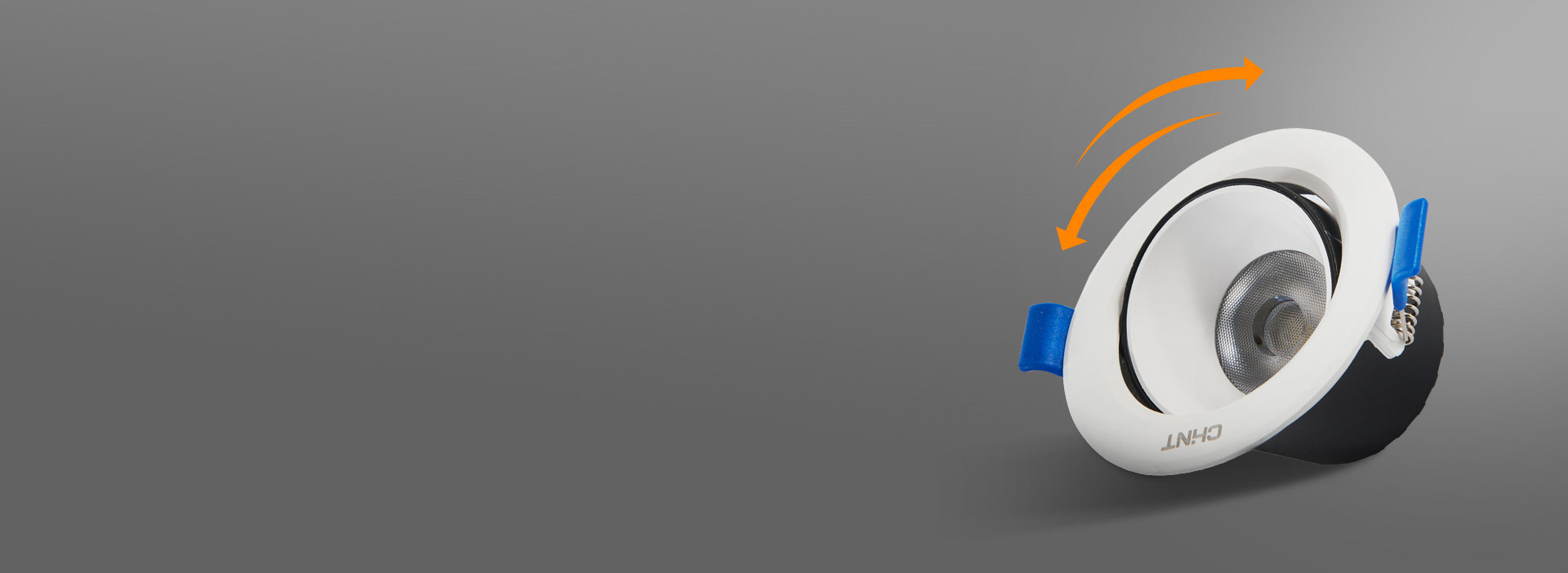 30°雙向角度可調
 照物或照畫，準確投...