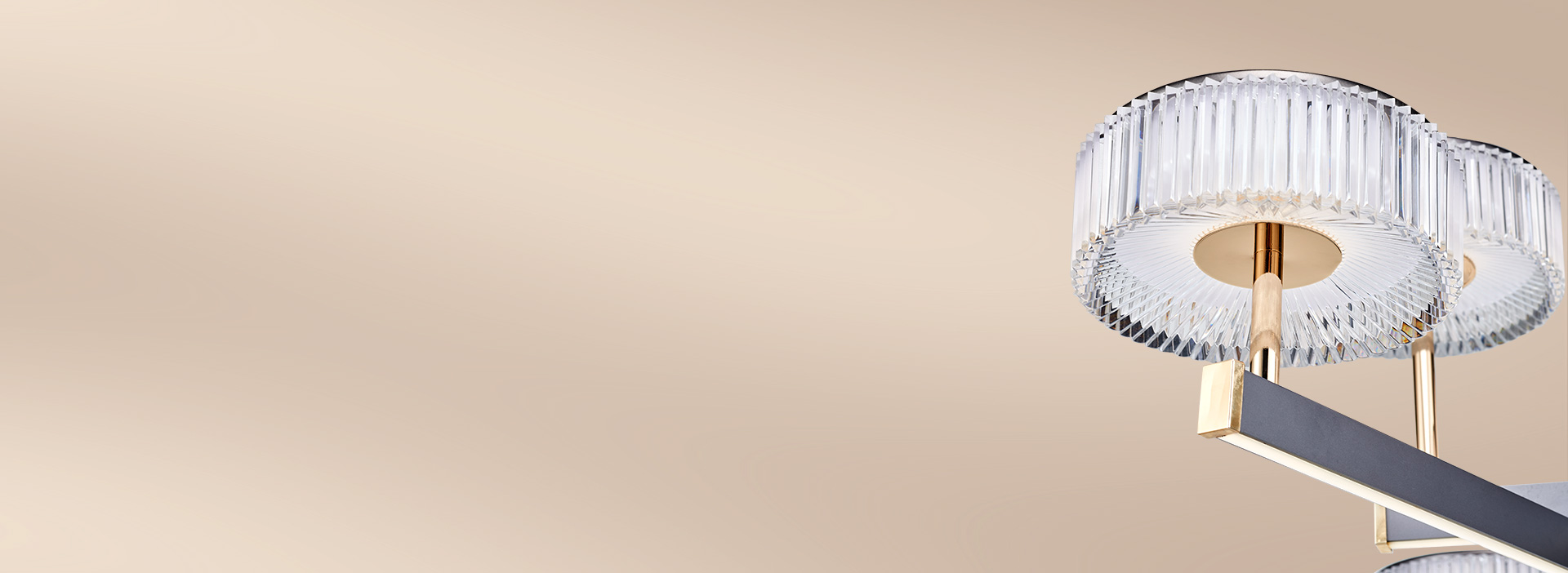 高透光亞克力燈罩
 一體成型的亞克力燈罩...