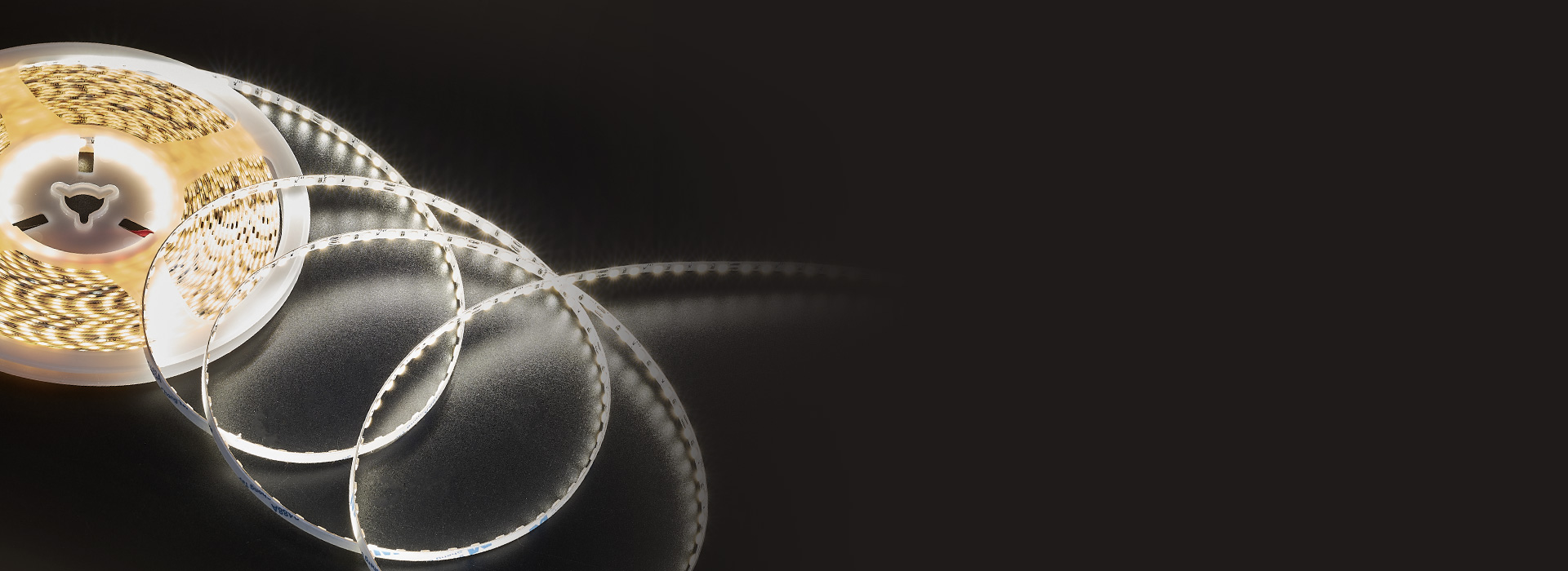 低壓燈帶：DD41A系列
 自由布光，1...